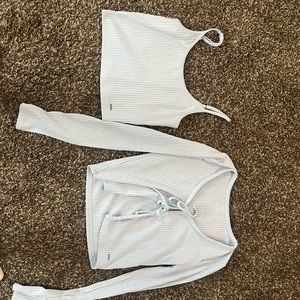 brand: hollister, size: M, color: blue